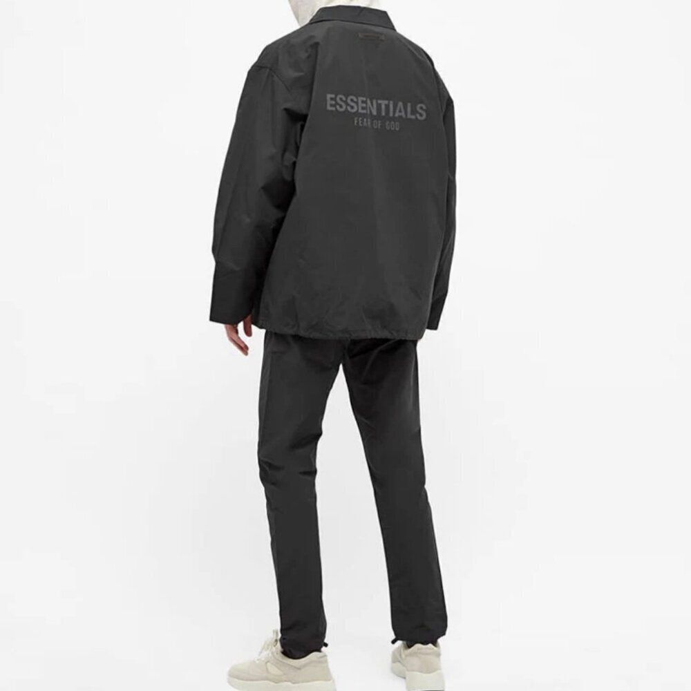 LIKE NEW Fear of God Essentials Black Coaches Jacket Windbreaker Size Medium